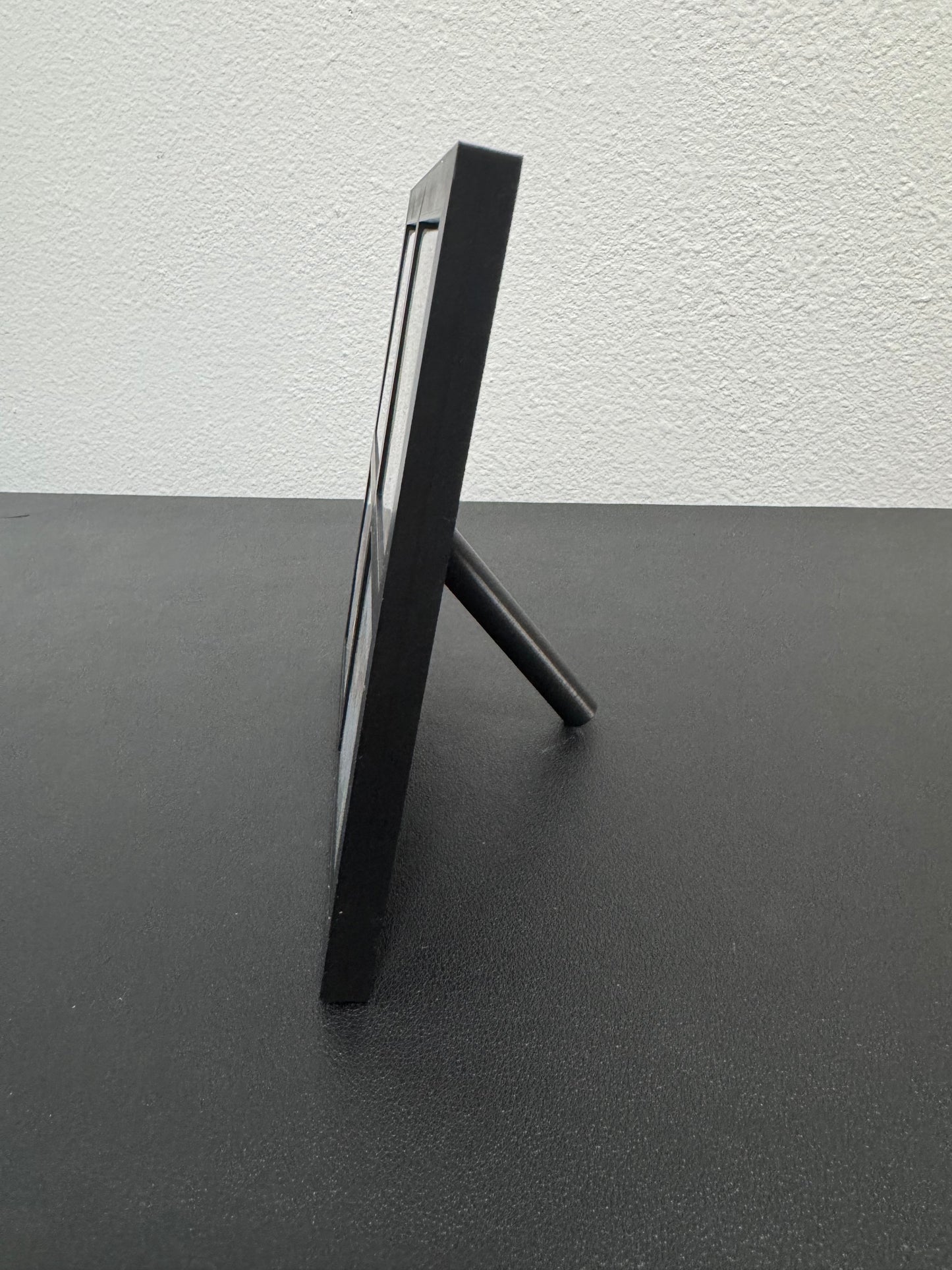 Frame + 4 Magnet Package